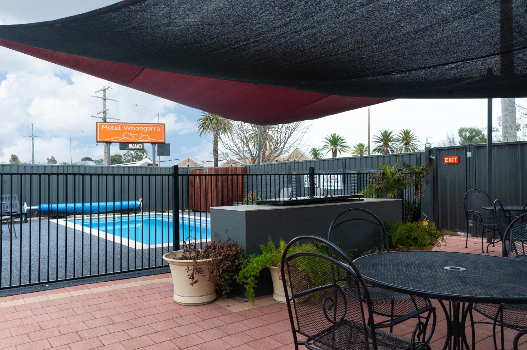 Motel Woongarra Рутерґлен Екстер'єр фото