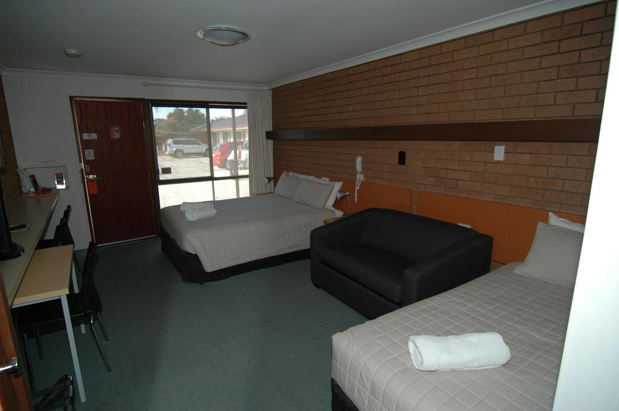 Motel Woongarra Рутерґлен Екстер'єр фото